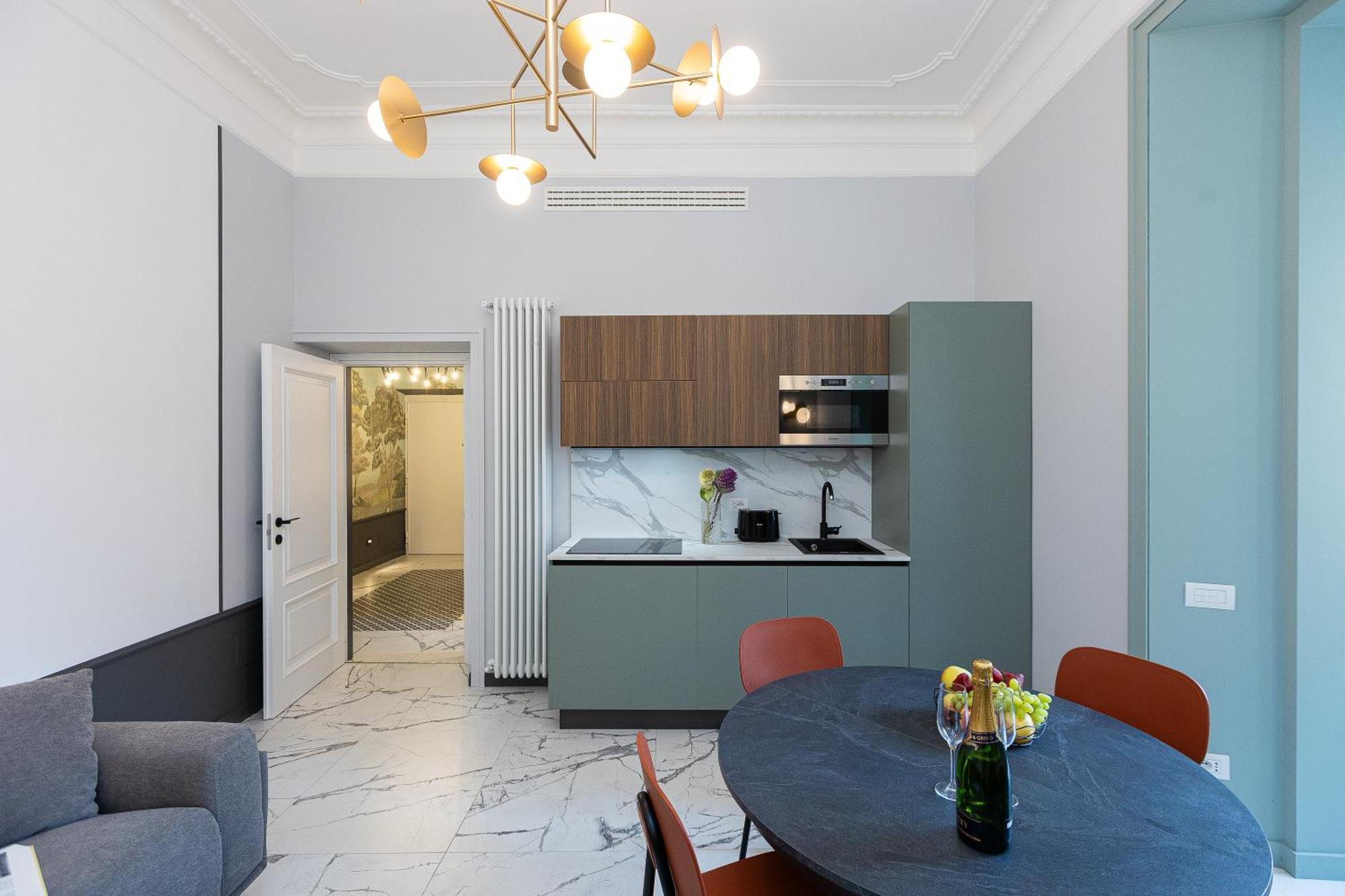 The Romulus Apartment Rom